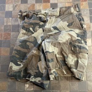 Dickies cargo shorts camo sz 32
